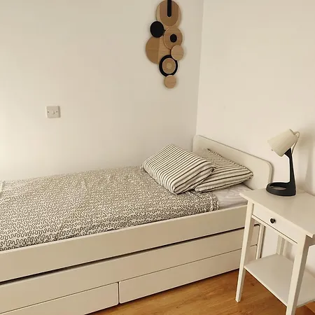 Dom wakacyjny 2 Bedroom Maissonate In Tourist Are *