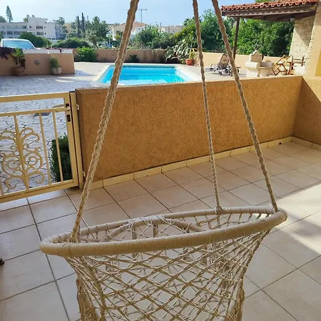 2 Bedroom Maissonate In Tourist Are